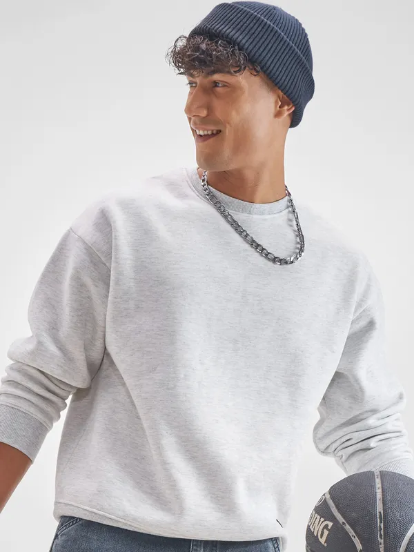 Highlander Men White Round Neck Pullover Sweatshirt