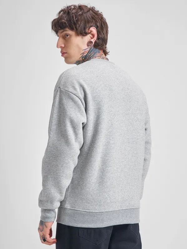 Men Solid Sweatshirt