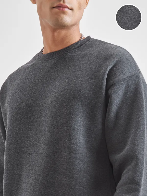 Men Solid Sweatshirt