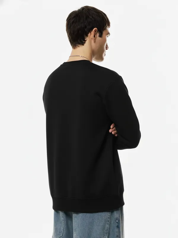 Highlander Men Black Round Neck Pullover Sweatshirt