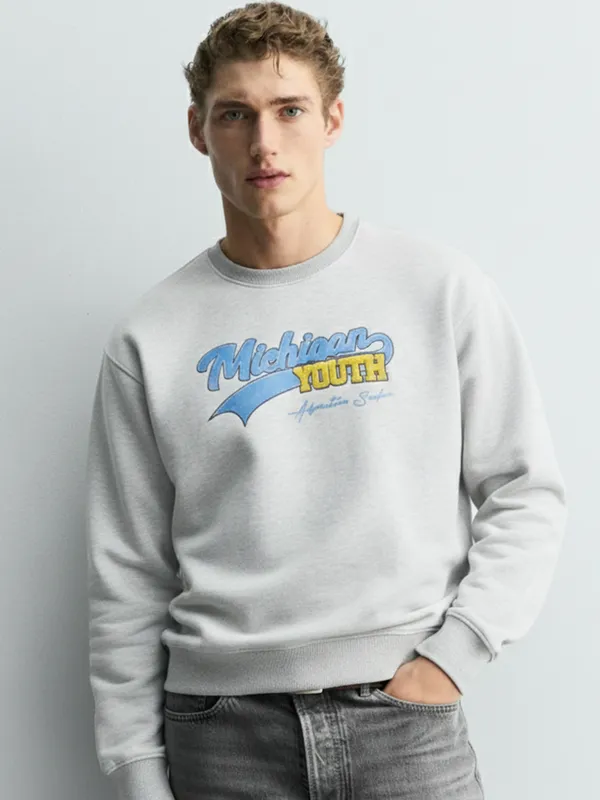 Highlander Men White Round Neck Pullover Sweatshirt