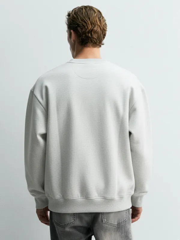 Highlander Men White Round Neck Pullover Sweatshirt