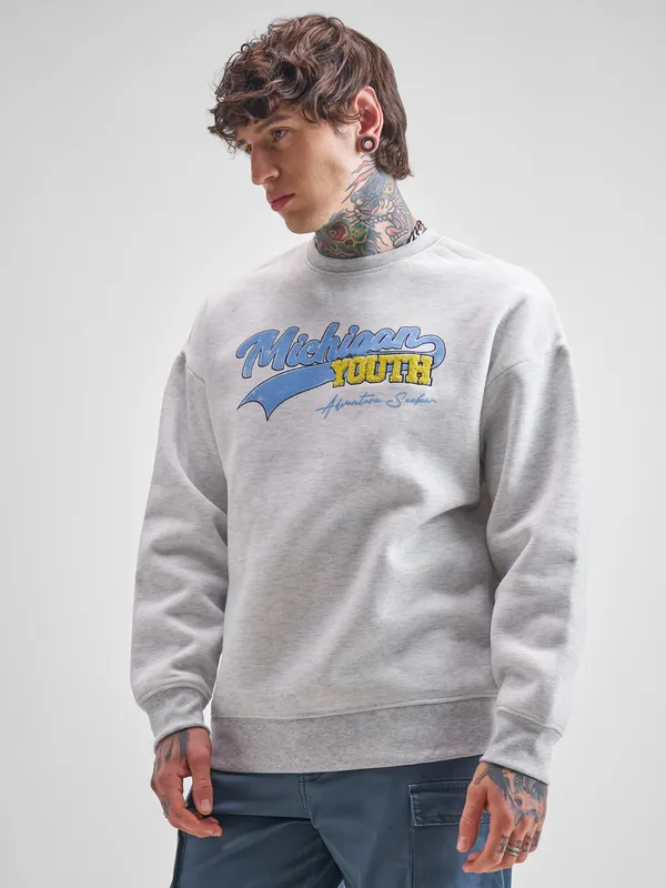 Highlander Men White Round Neck Pullover Sweatshirt