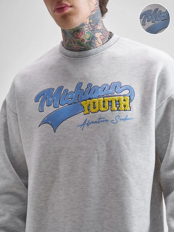 Highlander Men White Round Neck Pullover Sweatshirt