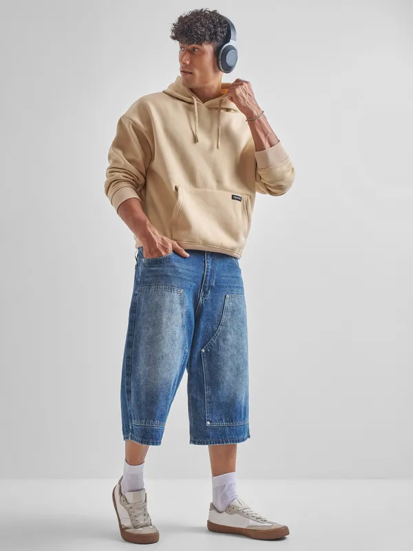 Men Solid Sweatshirt