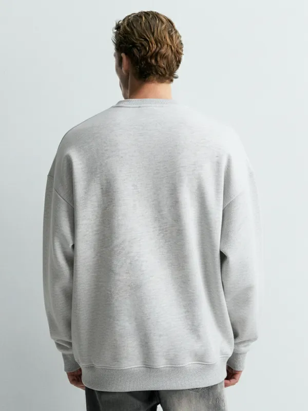 Highlander Men White Round Neck Pullover Sweatshirt