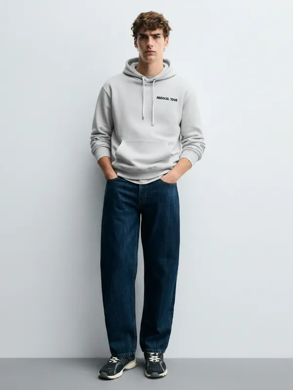 Highlander Men White Hooded Pullover Sweatshirt