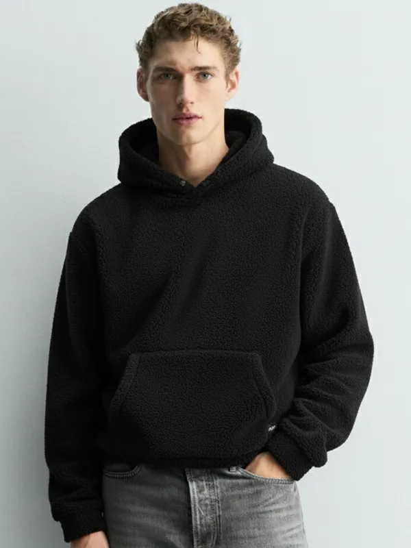 Highlander Men Black Hooded Pullover Sweatshirt