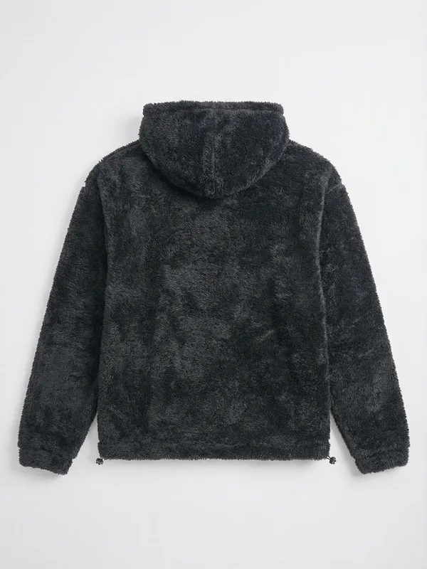 Men Solid Sweatshirt