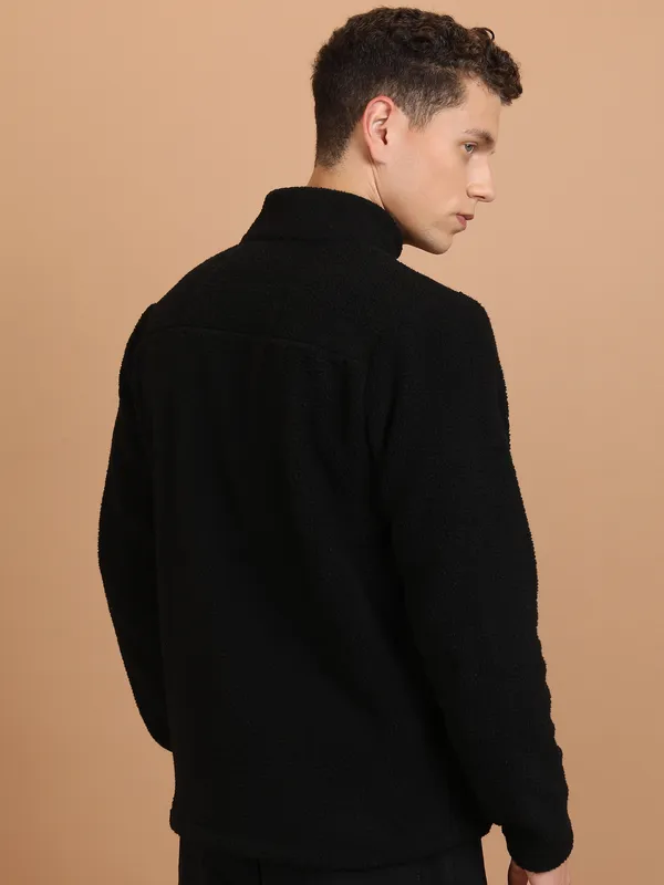 Men Solid Sweatshirt