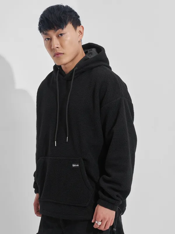 Men Solid Sweatshirt