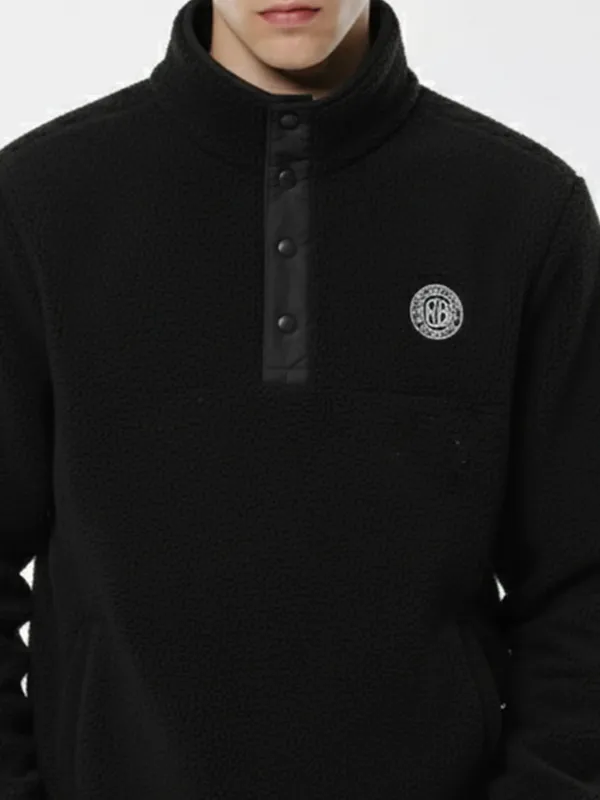 Highlander Men Black Mock Collar Pullover Sweatshirt