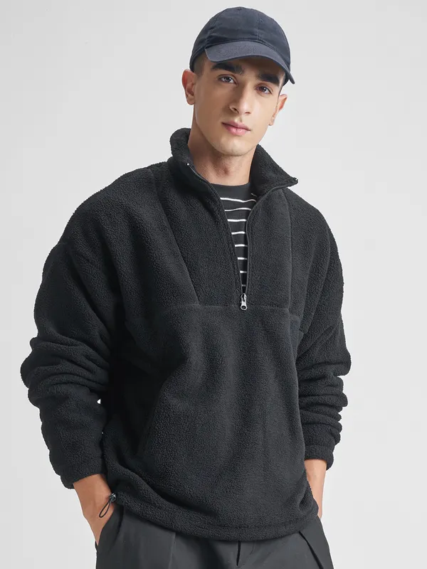Highlander Men Black Mock Collar Pullover Sweatshirt