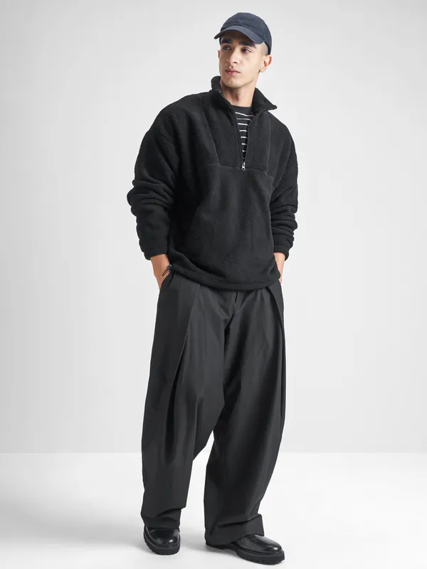 Highlander Men Black Mock Collar Pullover Sweatshirt