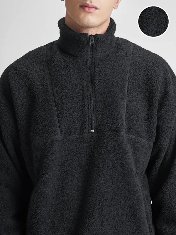 Highlander Men Black Mock Collar Pullover Sweatshirt