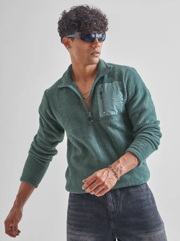 Highlander Men Green Mock Collar Pullover Sweatshirt