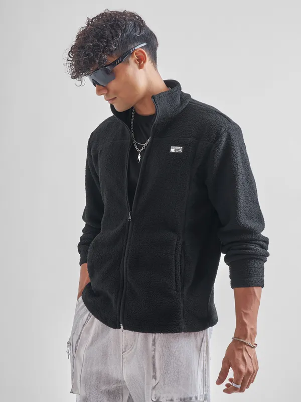 Men Solid Sweatshirt