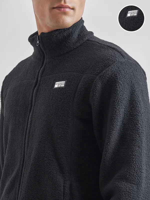 Men Solid Sweatshirt
