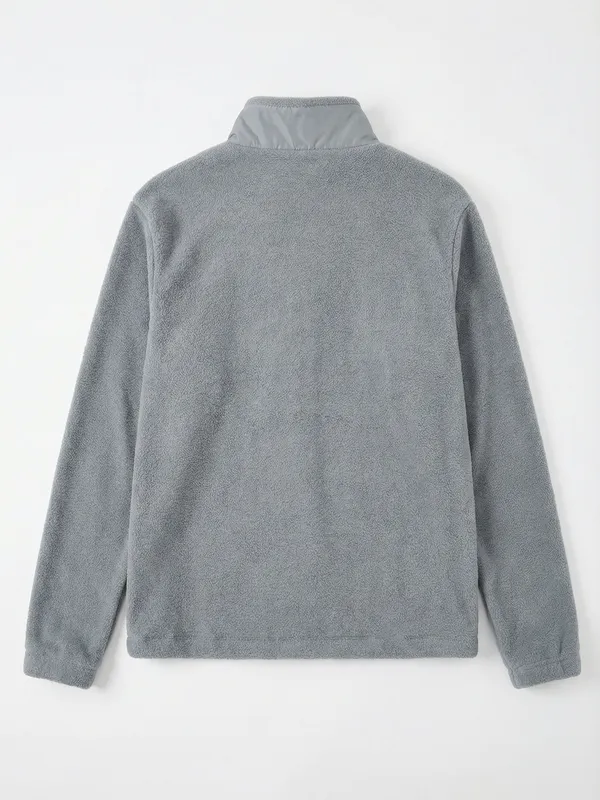 Men Solid Sweatshirt