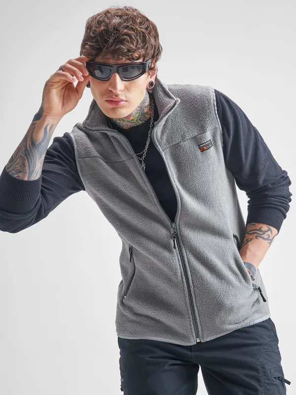 Men Solid Sweatshirt