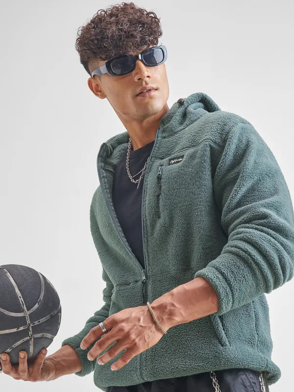 Men Solid Sweatshirt