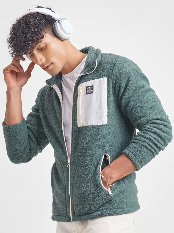 Men Solid Sweatshirt