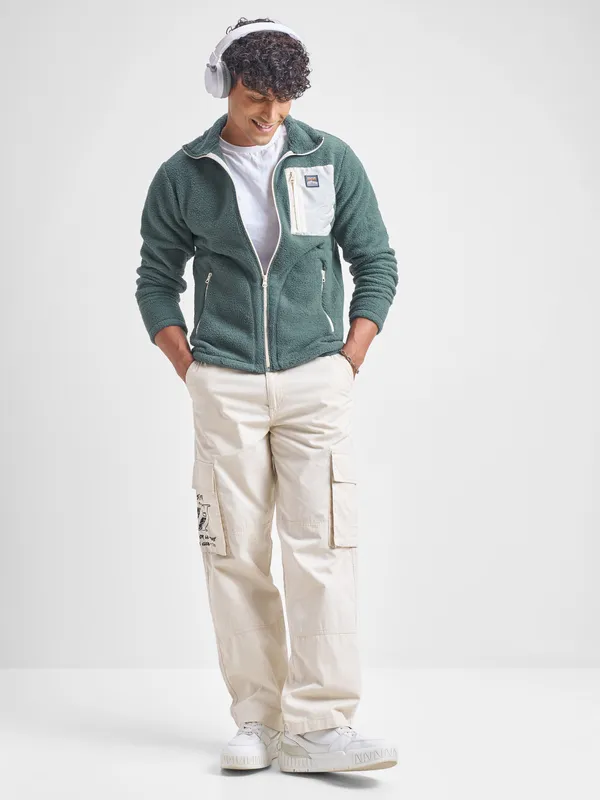 Men Solid Sweatshirt