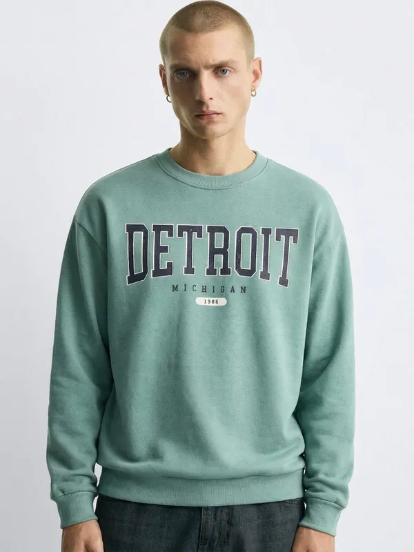 Highlander Men Blue Round Neck Pullover Sweatshirt