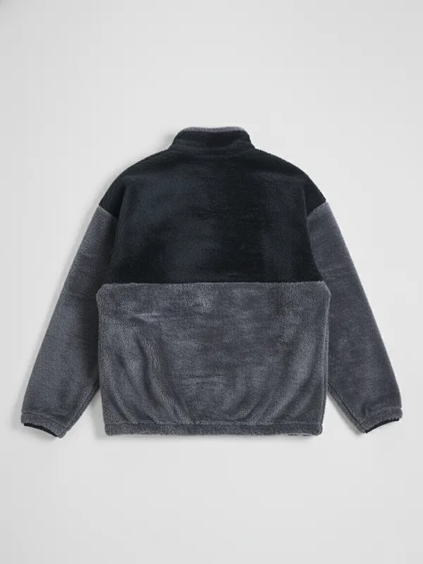 Highlander Men Black Mock Collar Pullover Sweatshirt