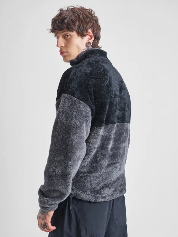 Highlander Men Black Mock Collar Pullover Sweatshirt