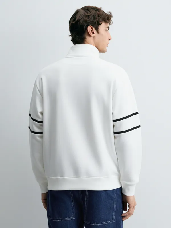 Highlander Men White Mock Collar Pullover Sweatshirt