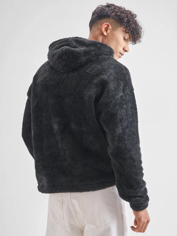 Highlander Men Black Hooded Pullover Sweatshirt