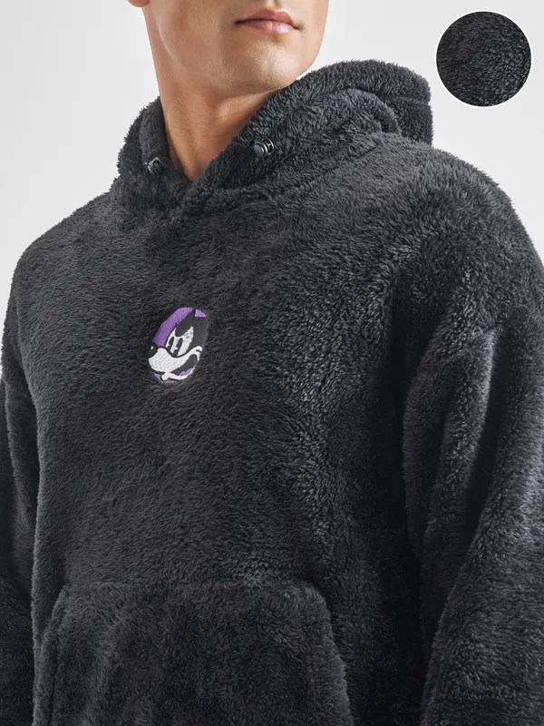 Highlander Men Black Hooded Pullover Sweatshirt