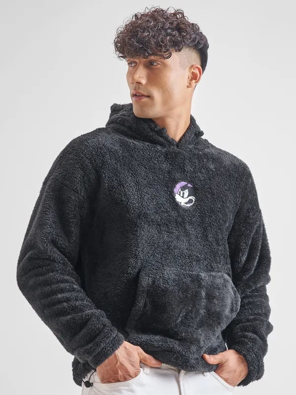 Highlander Men Black Hooded Pullover Sweatshirt