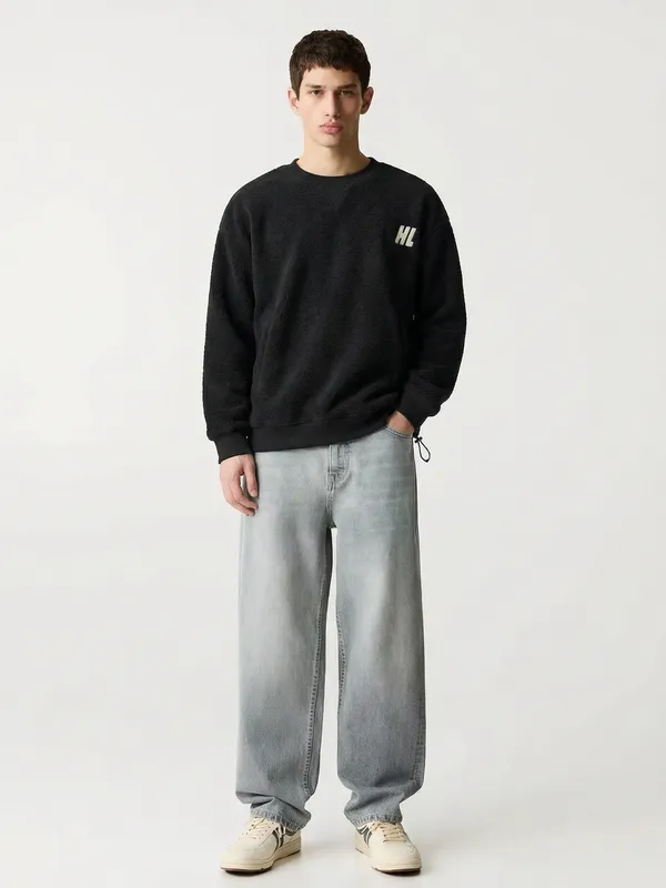 Men Solid Sweatshirt