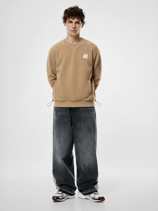 Men Solid Sweatshirt