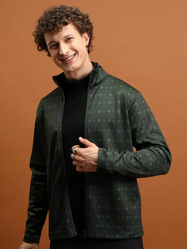 Highlander Men Green Mock Collar Front-Open Sweatshirt