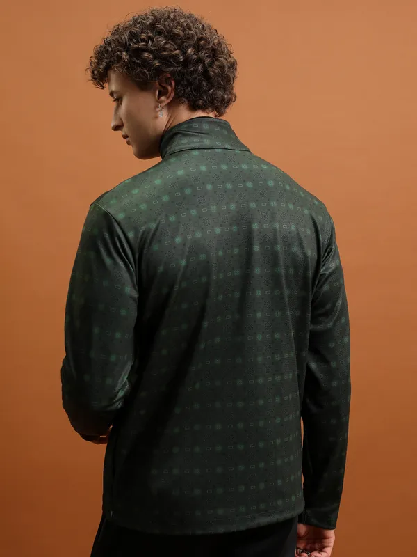 Highlander Men Green Mock Collar Front-Open Sweatshirt