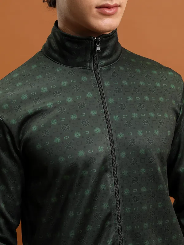 Highlander Men Green Mock Collar Front-Open Sweatshirt