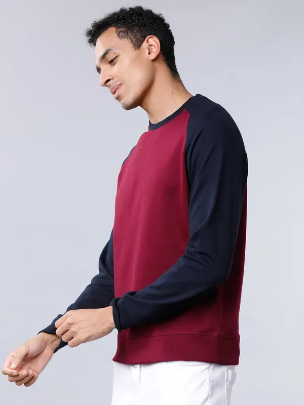 Highlander Men Maroon Round Neck Pullover Sweatshirt