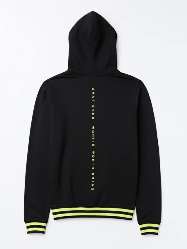 Highlander Men Black Hooded Pullover Sweatshirt