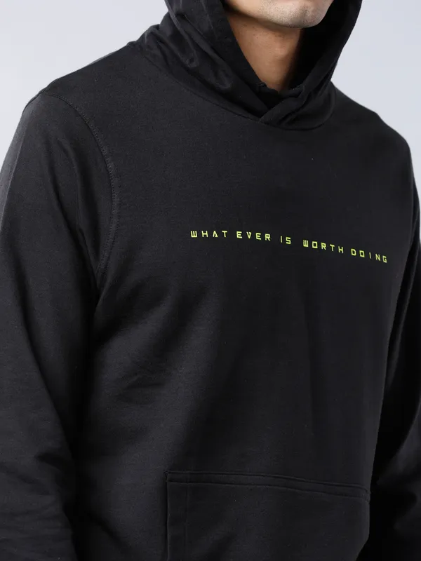 Highlander Men Black Hooded Pullover Sweatshirt