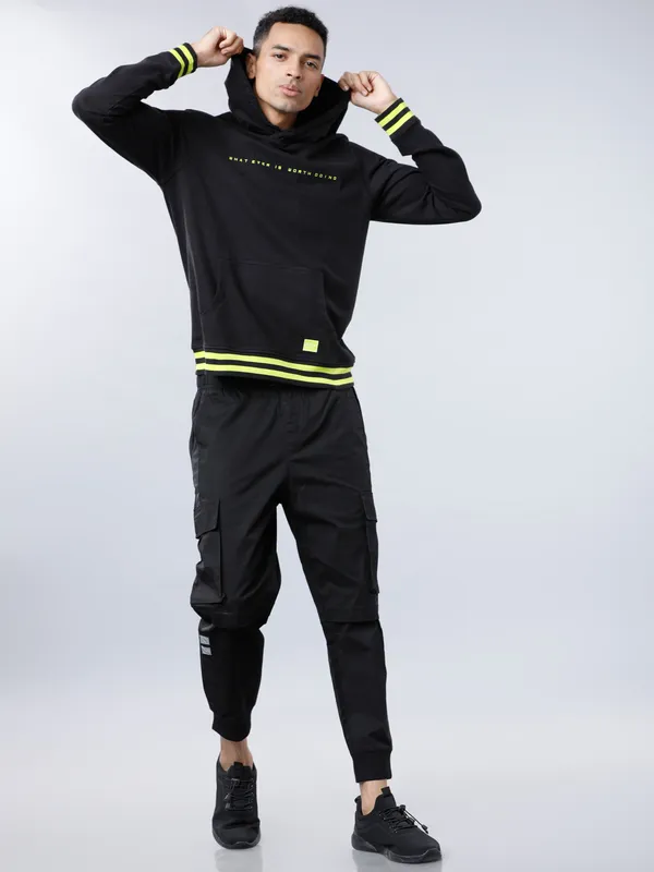 Highlander Men Black Hooded Pullover Sweatshirt