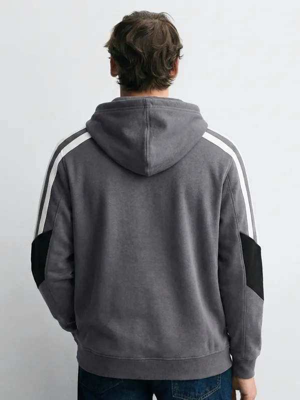 Highlander Men Blue Hooded Pullover Sweatshirt