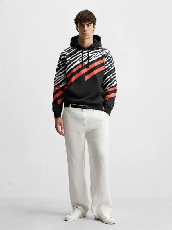 Highlander Men Black Hooded Pullover Sweatshirt