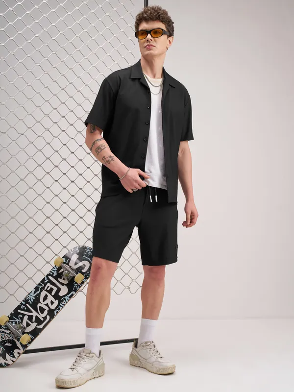 Highlander Men Black Regular Fit Shorts