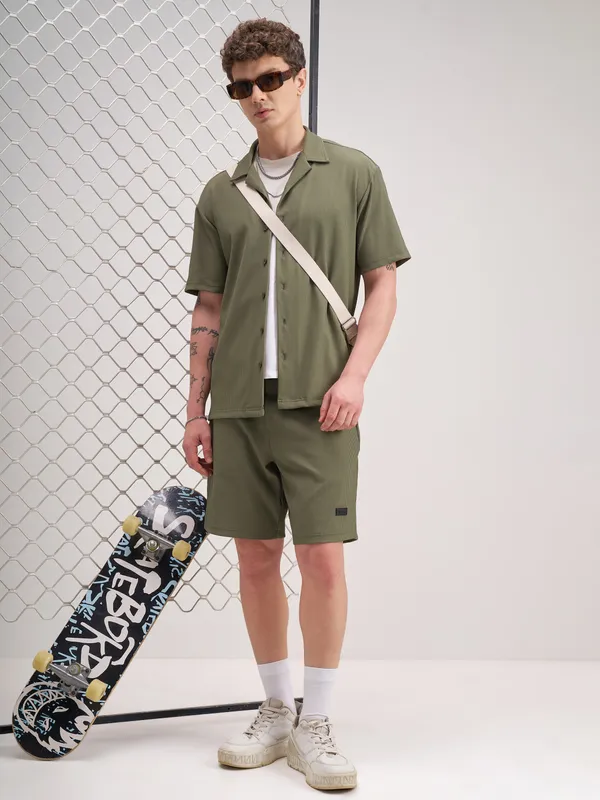 Highlander Men Olive Regular Fit Shorts