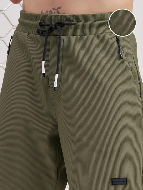 Highlander Men Olive Regular Fit Shorts