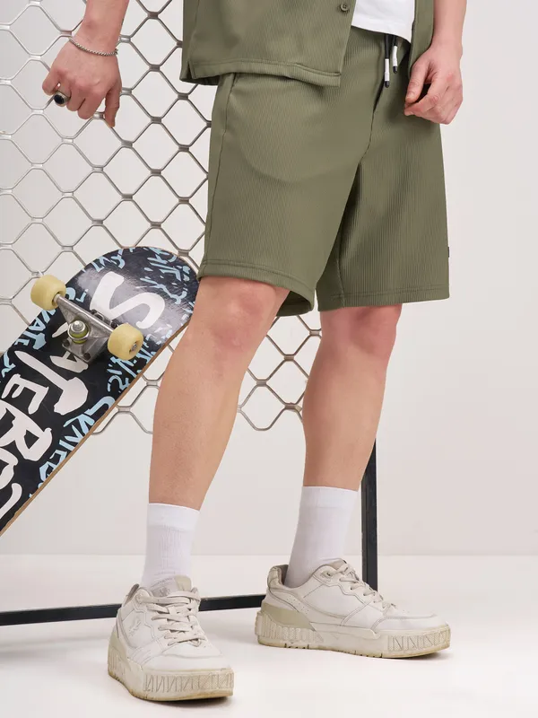 Highlander Men Olive Regular Fit Shorts