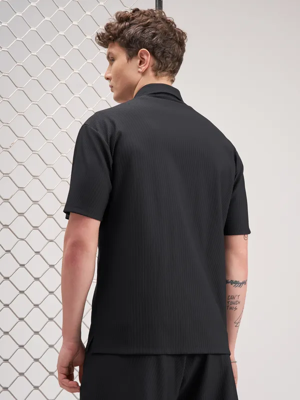 Highlander Men Black Self Design Relaxed Fit Casual Shirt